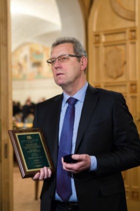 Удостоен Международной премии «Человек года».
