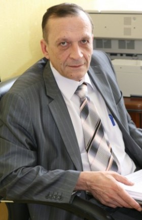 Награжден медалью ордена «За заслуги перед Отечеством» II степени