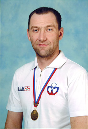 Cтал чемпионом России-2013 по водно-моторному спорту.